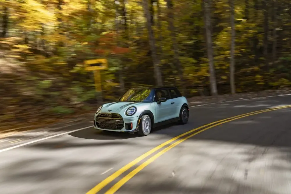 MINI — hover